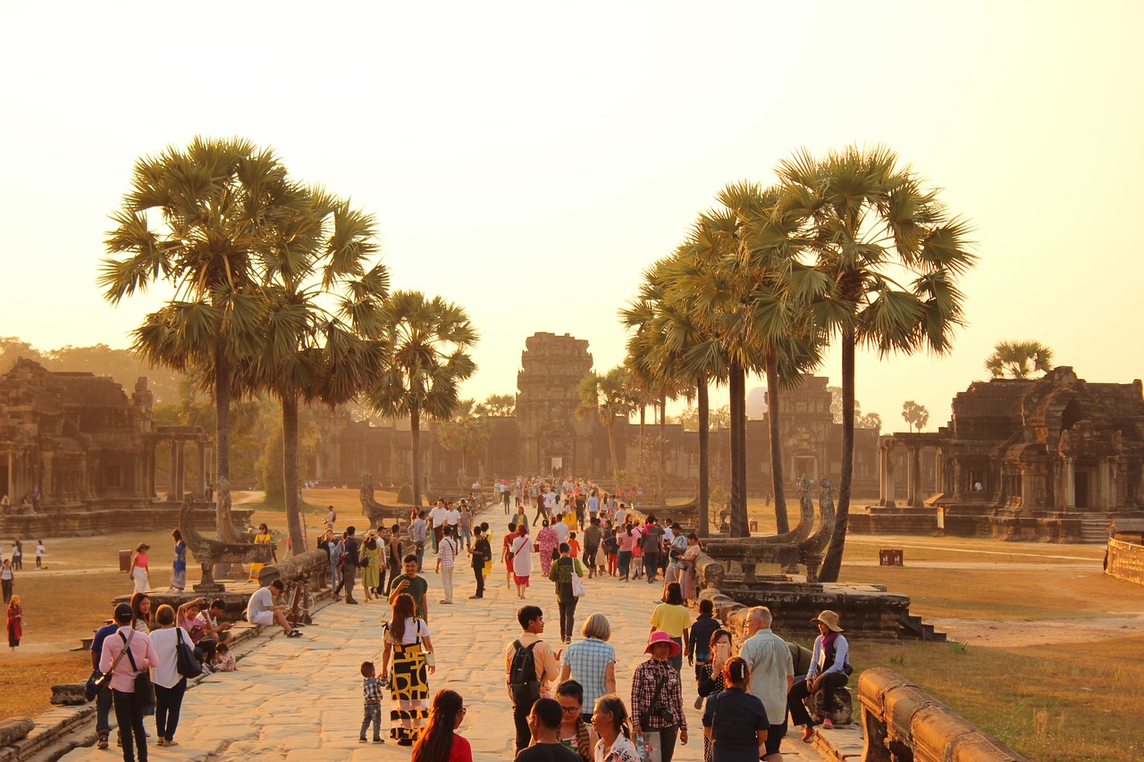 The Rise and Fall of the Khmer Empire - Insights